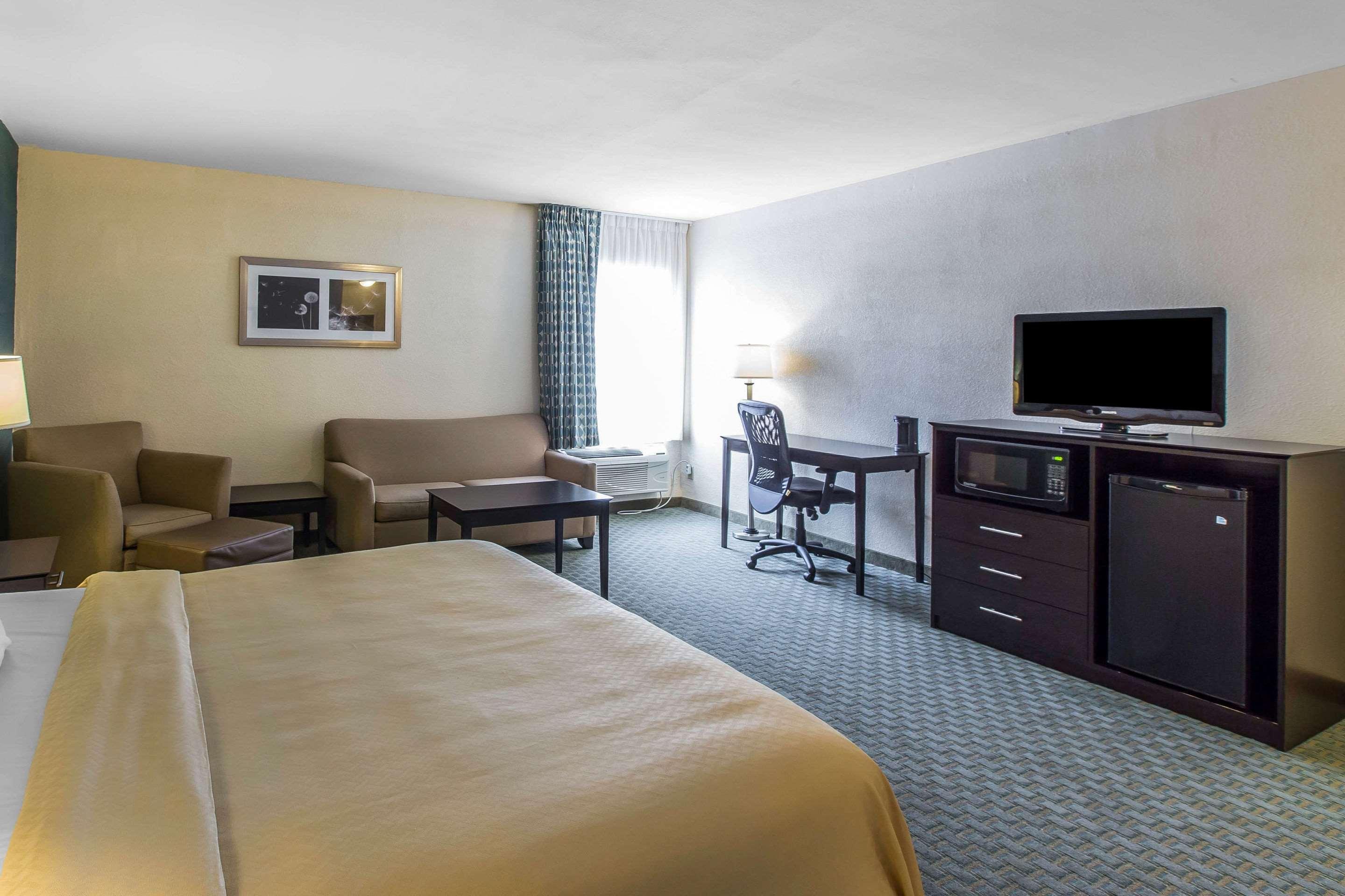 Quality Inn Fitzgerald Eksteriør billede