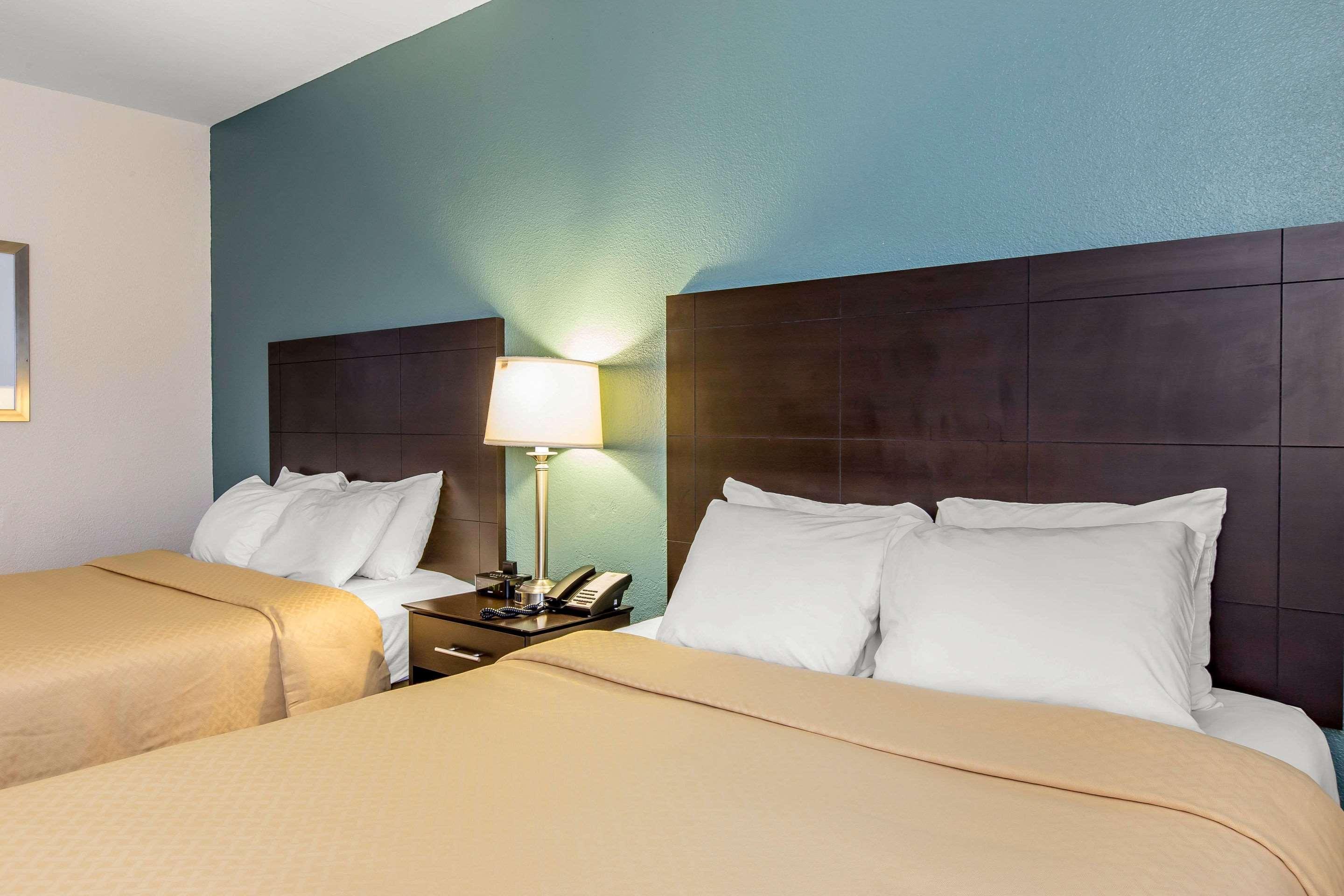 Quality Inn Fitzgerald Eksteriør billede