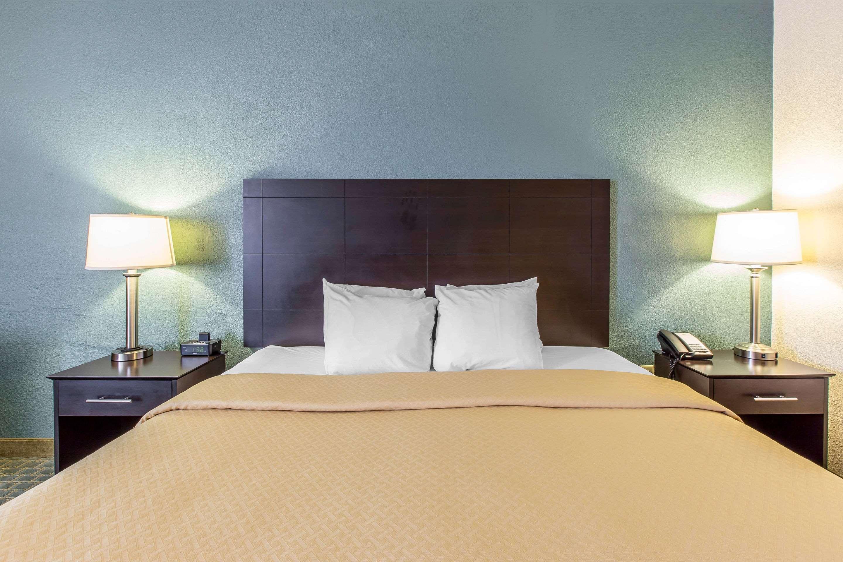 Quality Inn Fitzgerald Eksteriør billede
